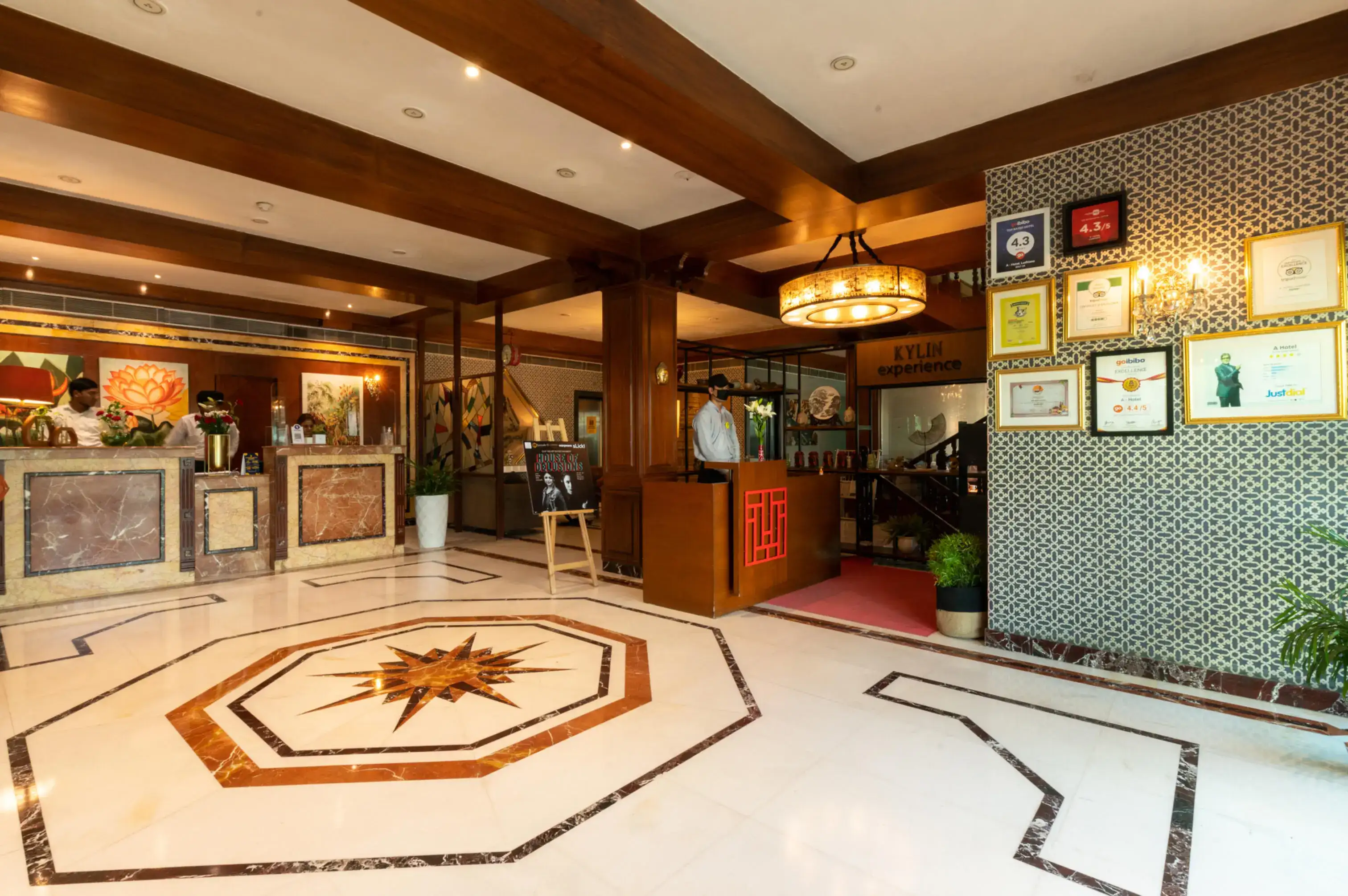 The Lobby area at Grewalz's - A Hotel Ludhiana